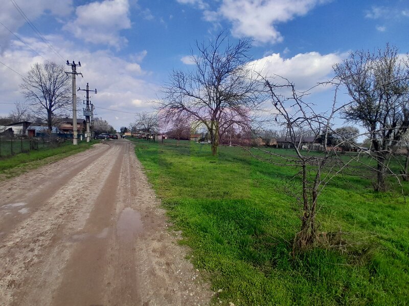 GIURGIU - SE VINDE TEREN 3400 MP IN SAT PODU ILFOVATULUI