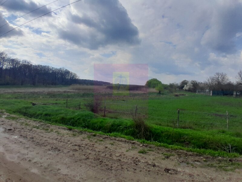 GIURGIU - SE VINDE TEREN 3400 MP IN SAT PODU ILFOVATULUI